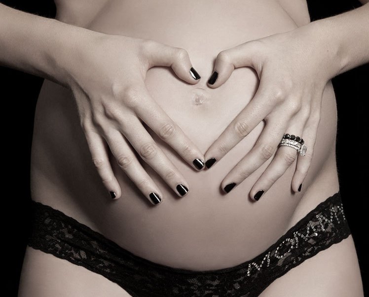 Maternity portrait photography Naples